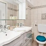 Charmante Maison - Proche Monaco - Piscine Partagee - Dp