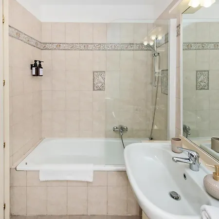 Charmante Maison - Proche Monaco - Piscine Partagee - Dp Apartment