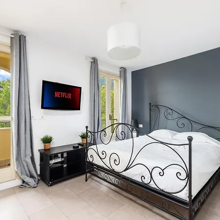 Charmante Maison - Proche Monaco - Piscine Partagee - Dp *